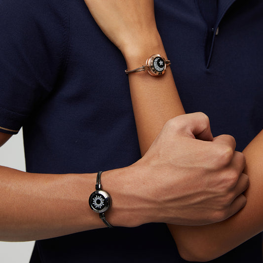 Sun & Moon Snake Chain Smart Couple Bracelets – Long-Distance Touch, Vibration & Light-Up Jewelry
